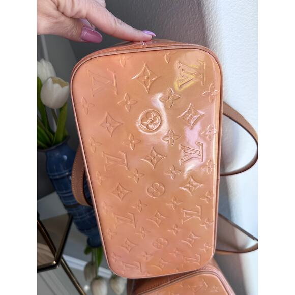 Louis Vuitton Houston Vernis Yellow Sunset Metallic Tote Handbag FREE Labubu - Picture 5 of 14